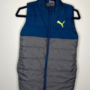 Puffy vest by puma new without tags. Size young mens 10/12